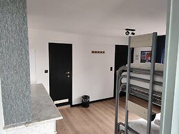 St Christopher's Inn Bauhaus Budget Hotel - Hostel