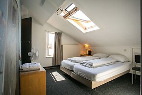 St Christopher's Inn Bauhaus Budget Hotel - Hostel