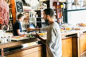 St Christopher's Inn Bauhaus Budget Hotel - Hostel