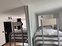 St Christopher's Inn Bauhaus Budget Hotel - Hostel