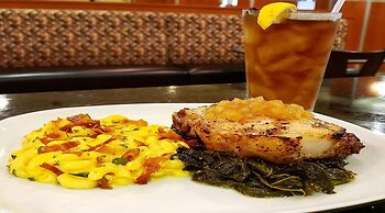 Holiday Inn Hotel & Suites Williamsburg-Historic Gateway by IHG