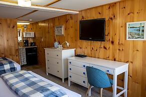 Isleview Motel and Cottages