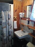 Isleview Motel and Cottages