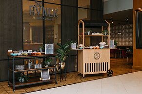 Sheraton Poznan Hotel