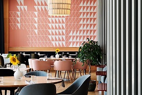 Sheraton Poznan Hotel