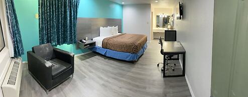 Country Hill Inn and Suites