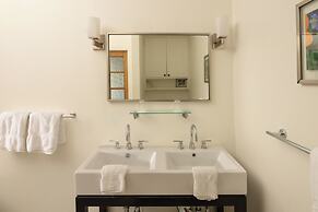 Sage Hill Inn & Spa