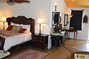 Echo Canyon Spa Resort (Adults Only)