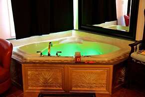Echo Canyon Spa Resort (Adults Only)