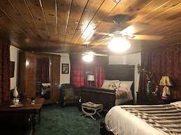 Echo Canyon Spa Resort (Adults Only)