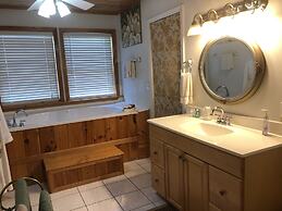 Echo Canyon Spa Resort (Adults Only)