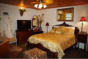 Echo Canyon Spa Resort (Adults Only)