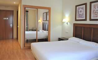 Hotel Santiago de León