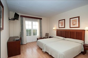 Hotel Santiago de León