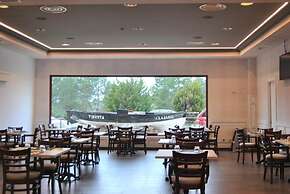 Hotel Santiago de León