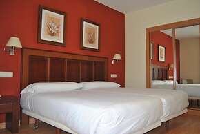 Hotel Santiago de León