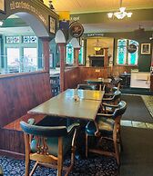 County Clare Irish Hotel & Pub