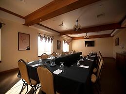 Town & Country Inn and Suites