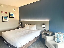 Comfort Inn & Suites Calhoun South