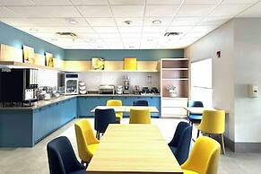 Comfort Inn & Suites Calhoun South