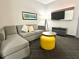 Comfort Inn & Suites Calhoun South