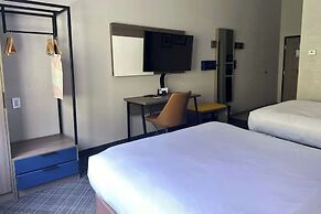 Comfort Inn & Suites Calhoun South