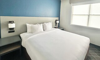 Comfort Inn & Suites Calhoun South