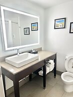 Comfort Inn & Suites Calhoun South