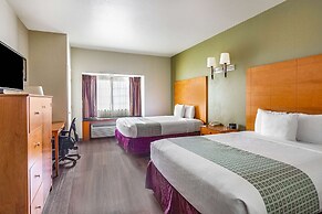 La Quinta Inn & Suites by Wyndham Tulare