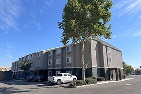 La Quinta Inn & Suites by Wyndham Tulare