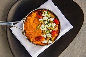 Mystique, a Luxury Collection Hotel, Santorini