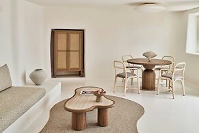 Mystique, a Luxury Collection Hotel, Santorini