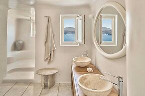 Mystique, a Luxury Collection Hotel, Santorini