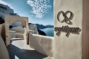 Mystique, a Luxury Collection Hotel, Santorini