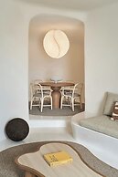 Mystique, a Luxury Collection Hotel, Santorini