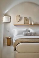 Mystique, a Luxury Collection Hotel, Santorini