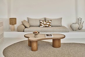 Mystique, a Luxury Collection Hotel, Santorini