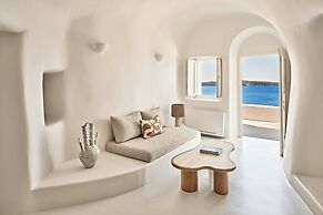 Mystique, a Luxury Collection Hotel, Santorini
