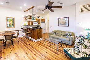 Hibiscus Coffee & Guesthouse