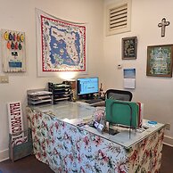 Hibiscus Coffee & Guesthouse