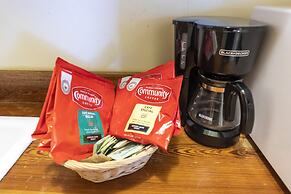 Hibiscus Coffee & Guesthouse