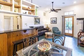 Hibiscus Coffee & Guesthouse