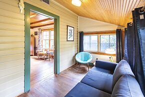 Hibiscus Coffee & Guesthouse