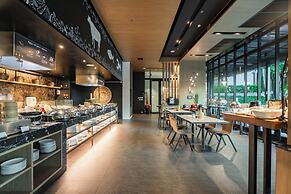 Holiday Inn Resort Krabi Ao Nang Beach by IHG