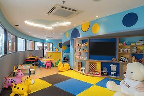 Holiday Inn Resort Krabi Ao Nang Beach by IHG