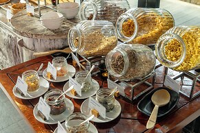 Holiday Inn Resort Krabi Ao Nang Beach by IHG