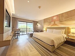Holiday Inn Resort Krabi Ao Nang Beach by IHG