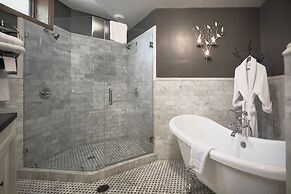 Trout Point Lodge of Nova Scotia