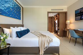 U Magic Palace Hotel