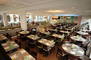 U Magic Palace Hotel